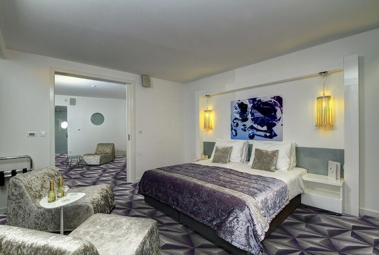 Hotel Luxe