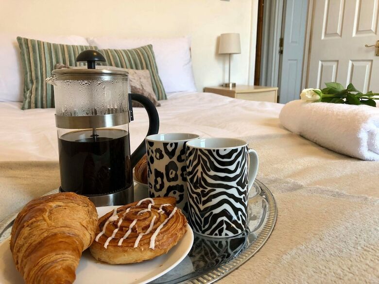 Montauban House Apartments
