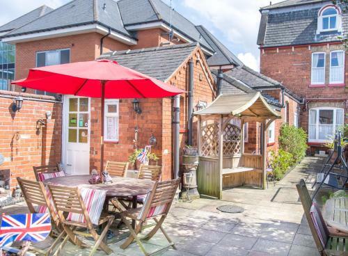 Hostal Creston Villa Guest House