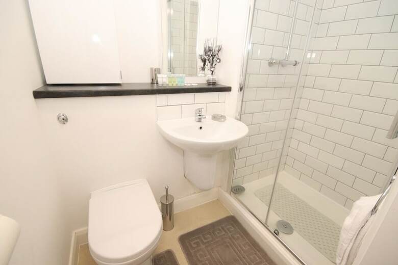 Lovely Modern Studio Apartment In Liverpool City