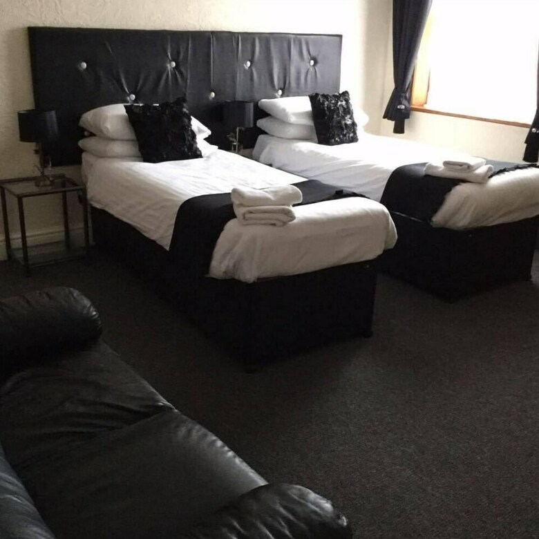 Hostal Woodlands Guest House