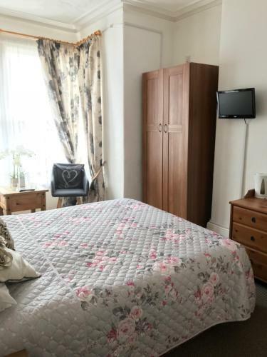 Hostal Astonwood Hotel