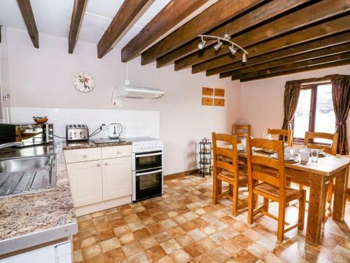 Cedar Cottage, Llanidloes