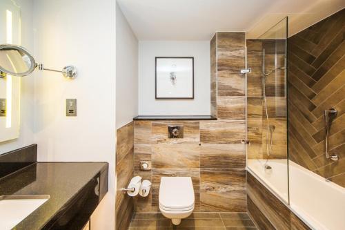 Hotel Doubletree By Hilton London Kingston Upon Thames