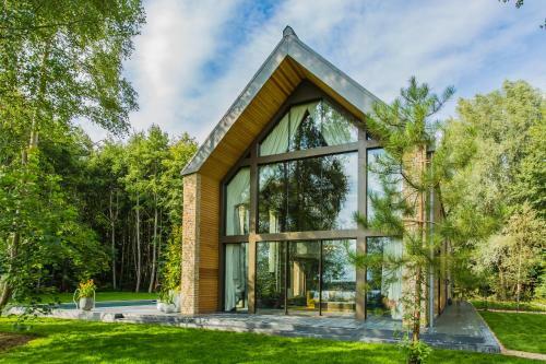 Lodge Lakes By Yoo