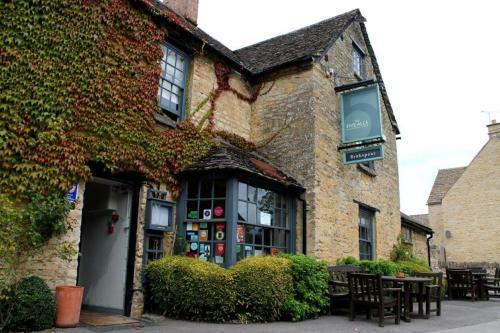 Hotel Five Alls