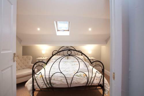 Two Bedroom Luxury Apartment By Town Hall
