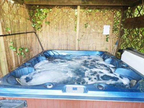 The Laburnum Retreat, Leek