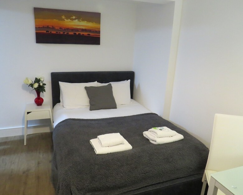 Apartamentos Quora Regent