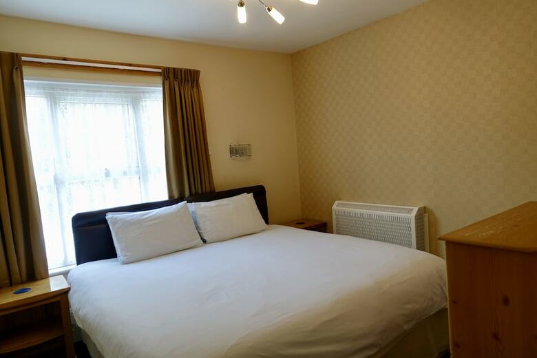 Hostal Abinger Guest House