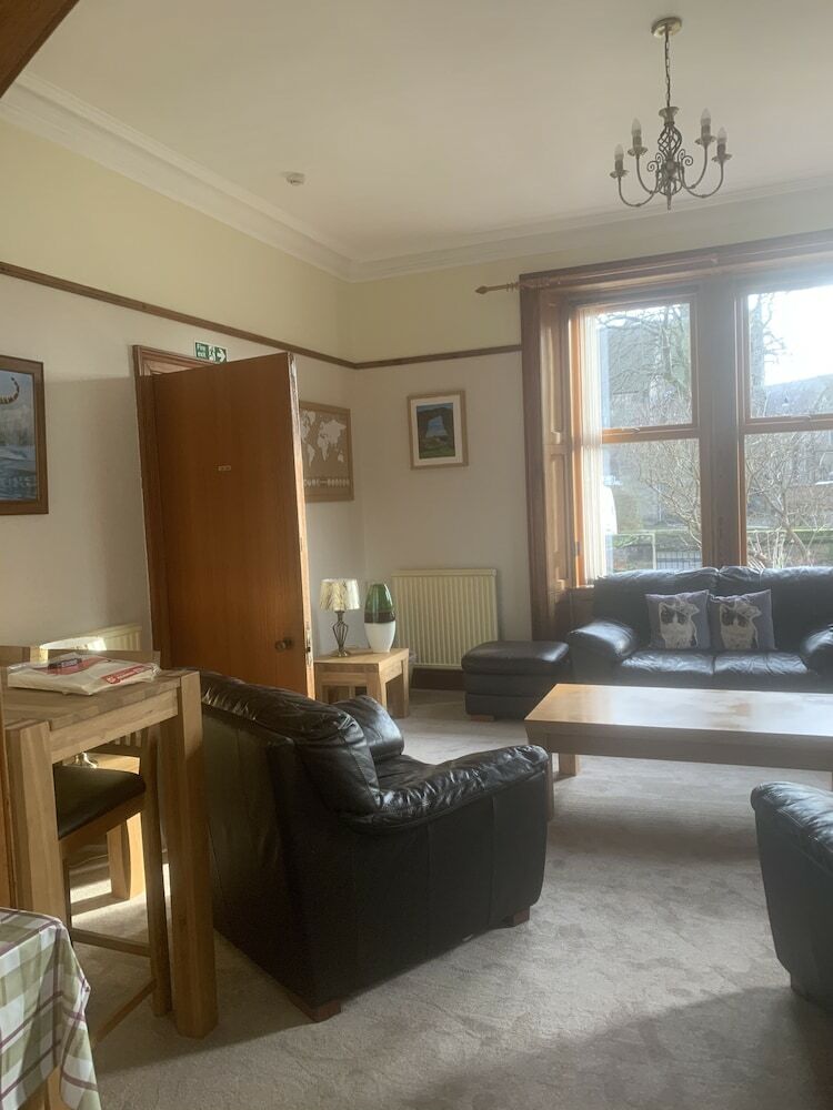 Hostal Dunclutha Guest House