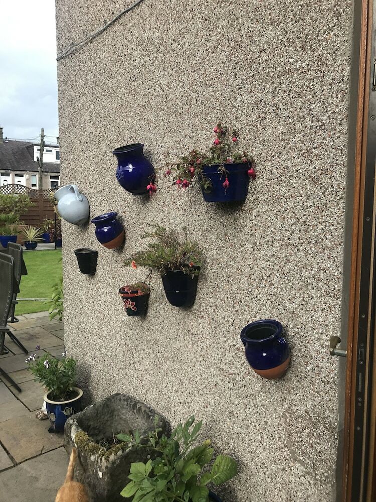 Hostal Dunclutha Guest House
