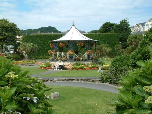 Devon Bay Hotel