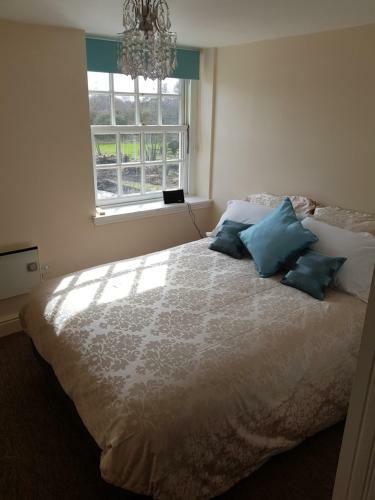 The Lockgates Apartment