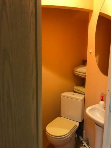 Hotel Apartments Londa Jomas 66