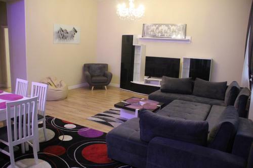 New Luxury Apartment With Two Bathrooms