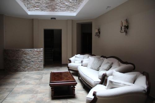 New Luxury Apartment With Two Bathrooms
