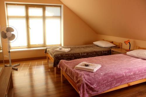 Hostal Viesu Nams ?bau?i?