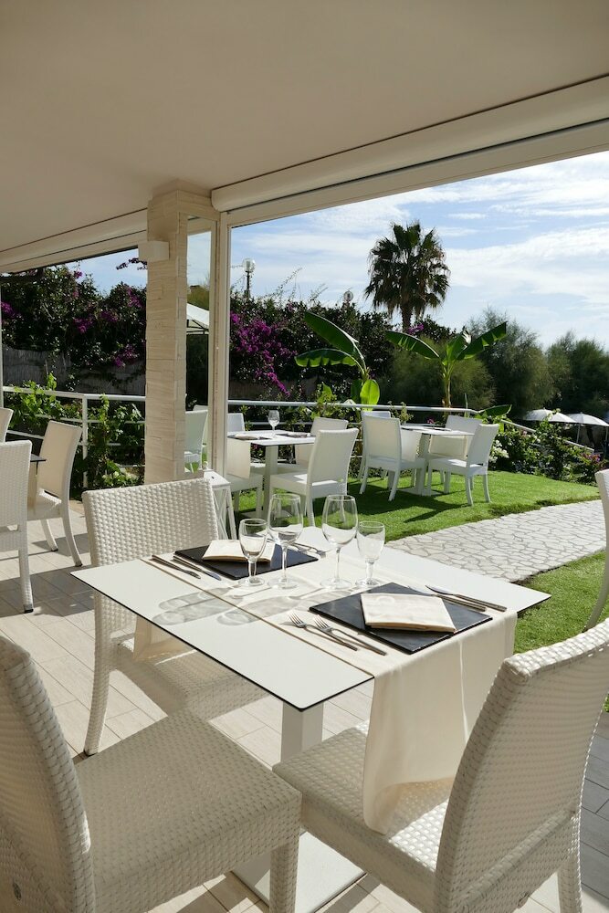 Hotel Villaggio Scoglio Della Galea