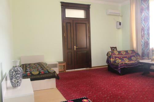 Hostal Hotel Apartments Silk Road