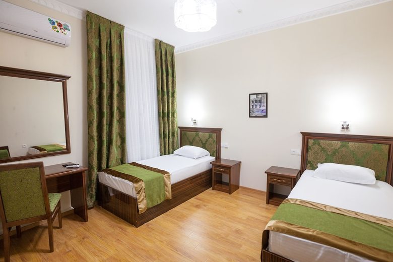Hotel Rayhon