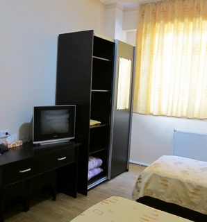 Hotel Rovshan