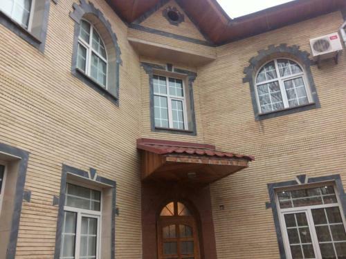 Hostal "chinara" Guest House