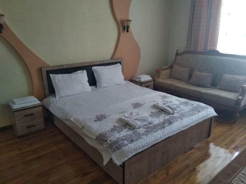 Albergue "?rcha Hotel"