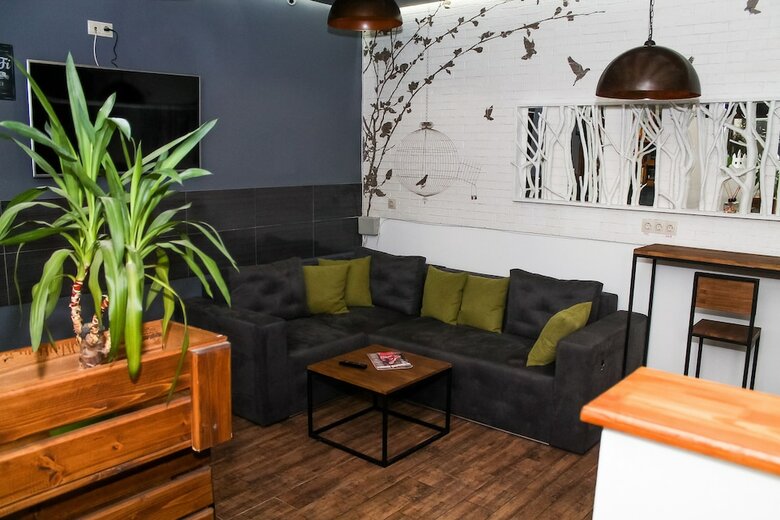 Square Hostel