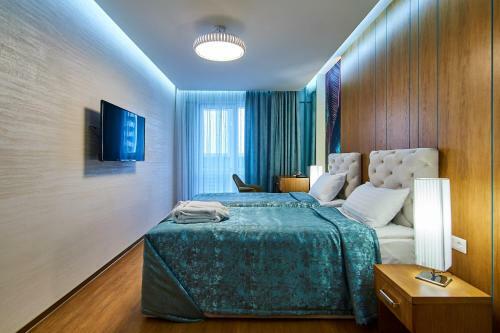 Light Hotel