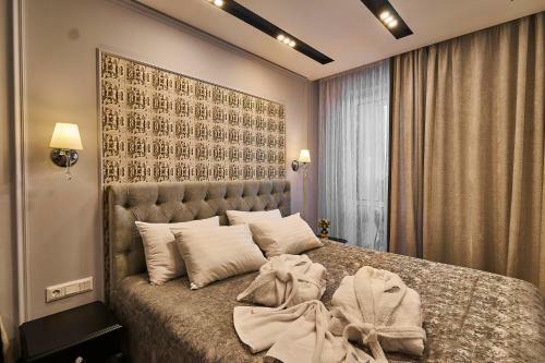 Light Hotel