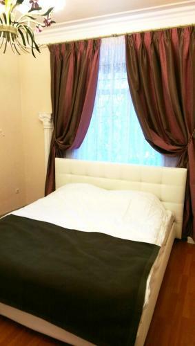 Apartment On Savchenka Street 1a