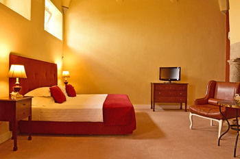 Hotel Pousada Convento �vora