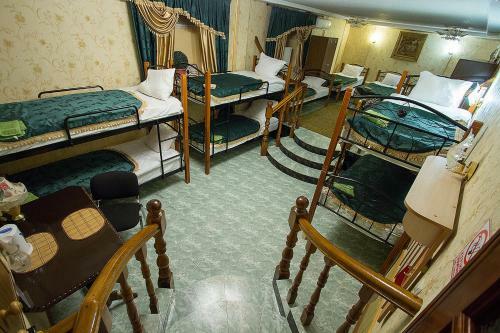 Hostel "small Italy"