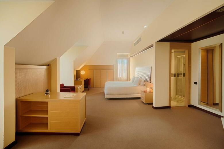 Hotel NH Milano 2