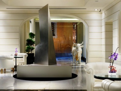 Hotel The First Luxury Art