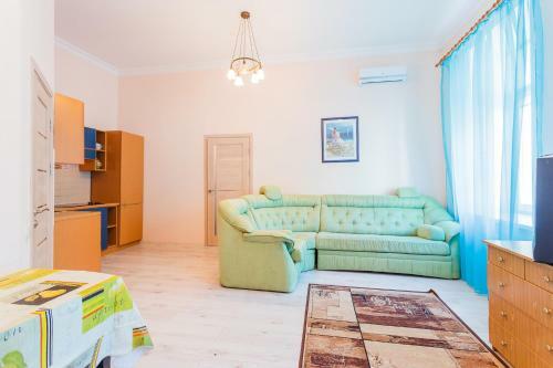 Apartment At Khreshchatyk