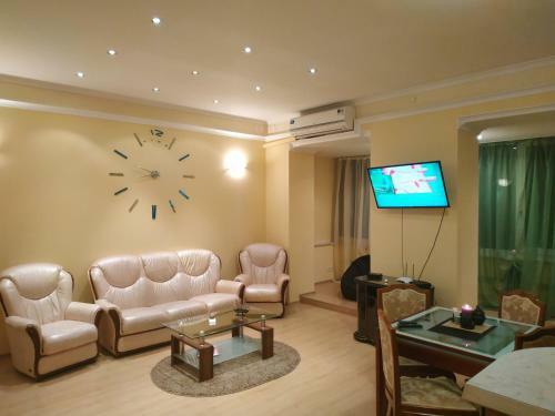 Apartment Na Ploshadi Lva Tolstogo