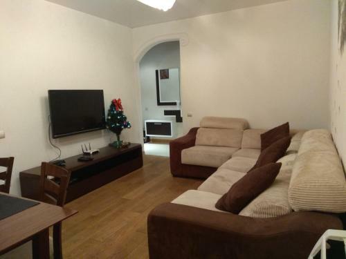 Apartment Na Ploshadi Lva Tolstogo