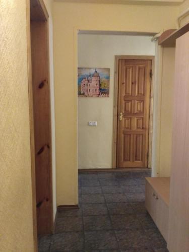 Apartment On Yevhena Sverstiuka 8