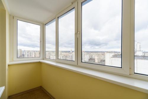 Apartment On Geroyev Stalingrada 47
