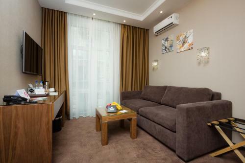 Crystal Hotel