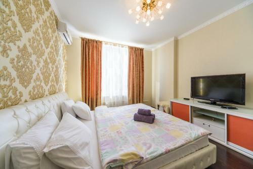 Apartment On Bogatyrska Street 6a