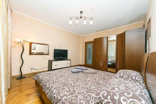 Two-storey Apartment Near Iec