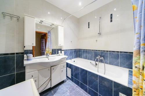 Comfortable Apartment On The Left Bank