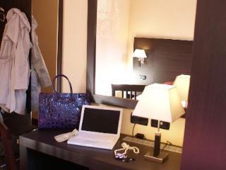 Hotel Versailles