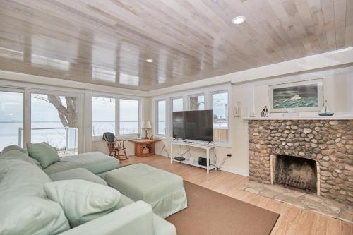 Executive Sunset Pointe