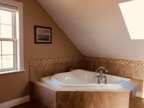 Seaview White House B&B