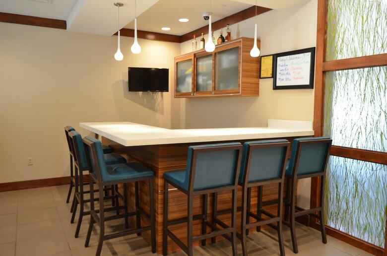 Hotel Comfort Suites Bossier City