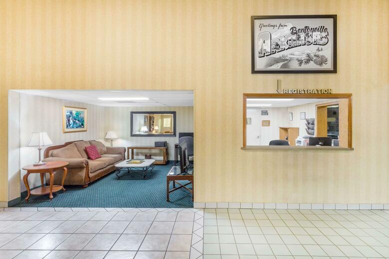 Hotel Super 8 Bentonville